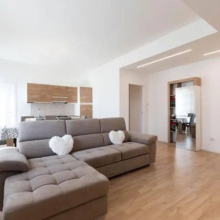 Residenza Alexander Luxury 2 Апартаменты Верона