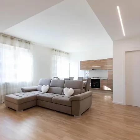 Residenza Alexander Luxury 2 Апартаменты Верона