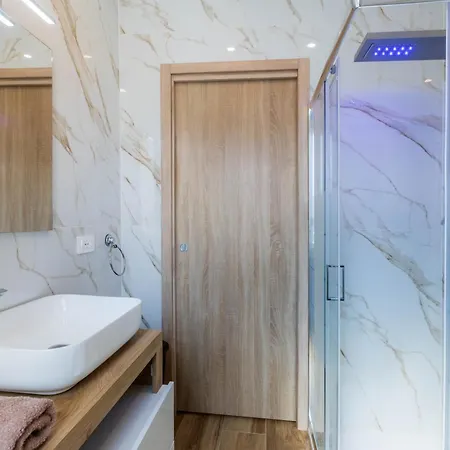 Residenza Alexander Luxury 2 *